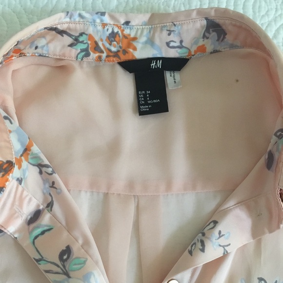 Floral sleeveless blouse - Picture 2 of 3